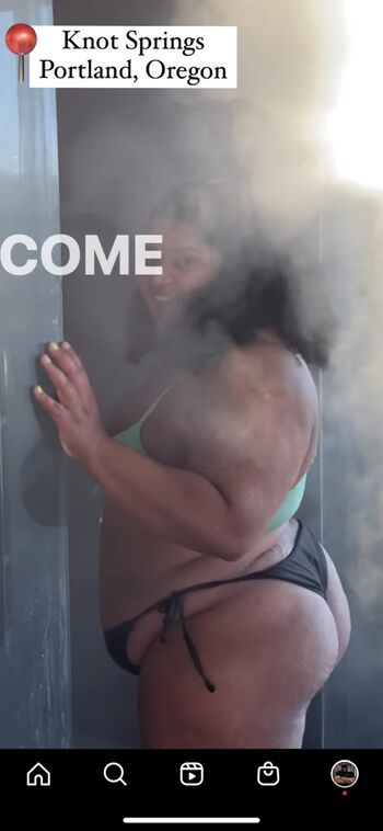 Strongwomen image