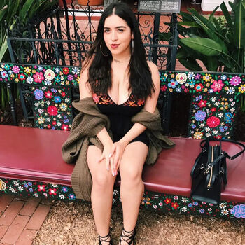 Stylinbyaylin image