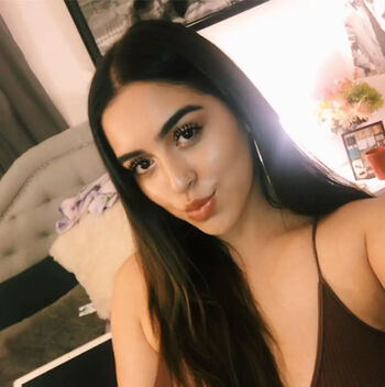 Stylinbyaylin image