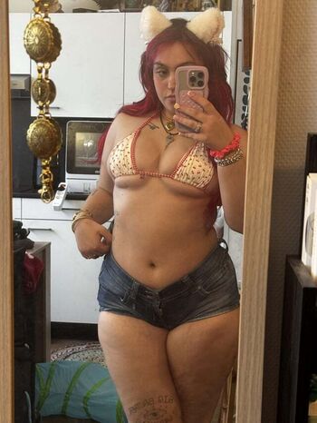 Succibitch002 1 image