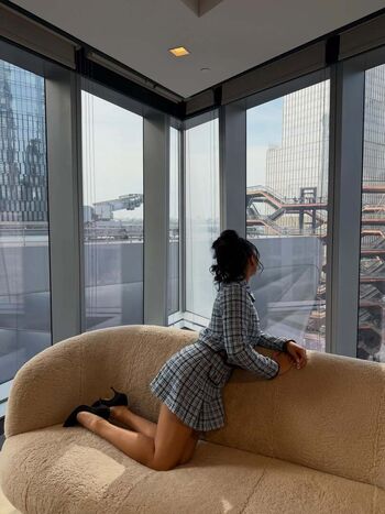 Suni lee page 2 image