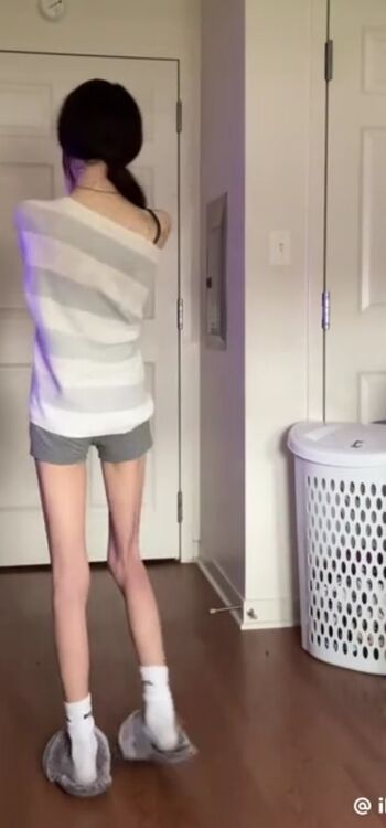 Super skinny models image