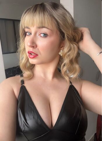 Supergirly page 2 image