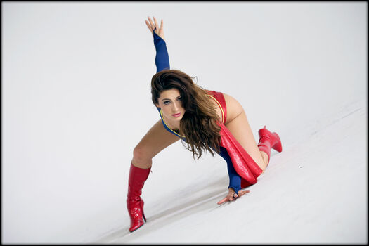 Superheroines 1 page 5 image