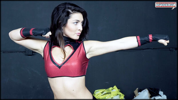 Superheroines 1 page 3 image