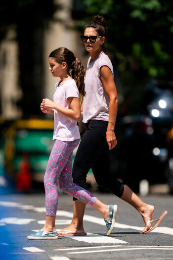 Suri cruise image