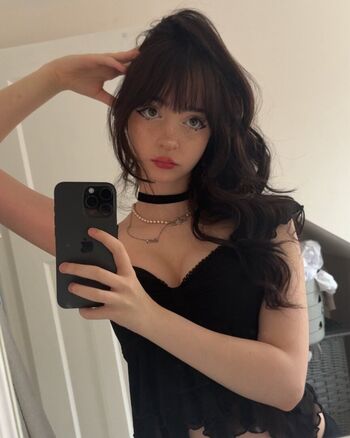 Survivingasella image