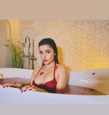 Sushma adhikari image