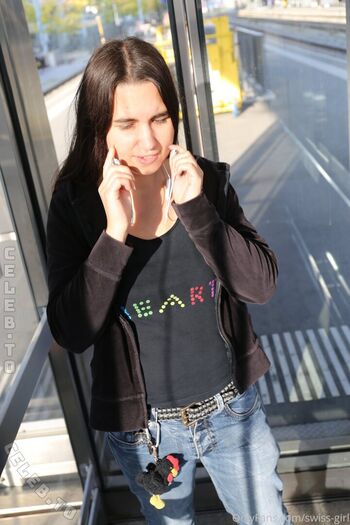 Swiss girl vanessa image