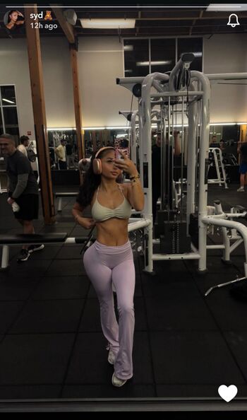 Sydney razhegi image