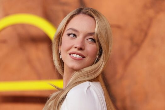 Sydney sweeney 1 page 7 image