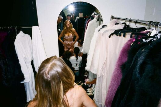 Sydney sweeney 1 page 4 image