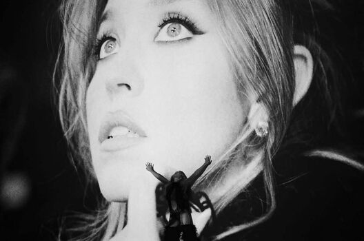 Sydney sweeney 1 page 4 image