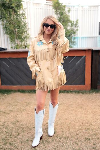 Sydney sweeney 1 page 2 image