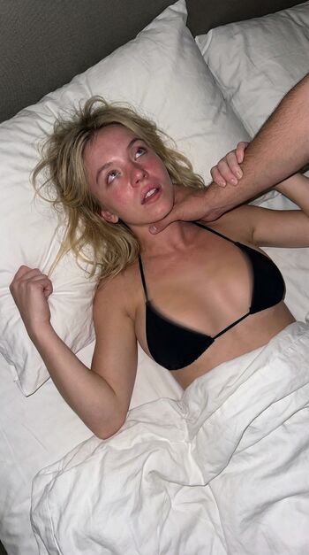 Sydney sweeney ai porn page 12 image