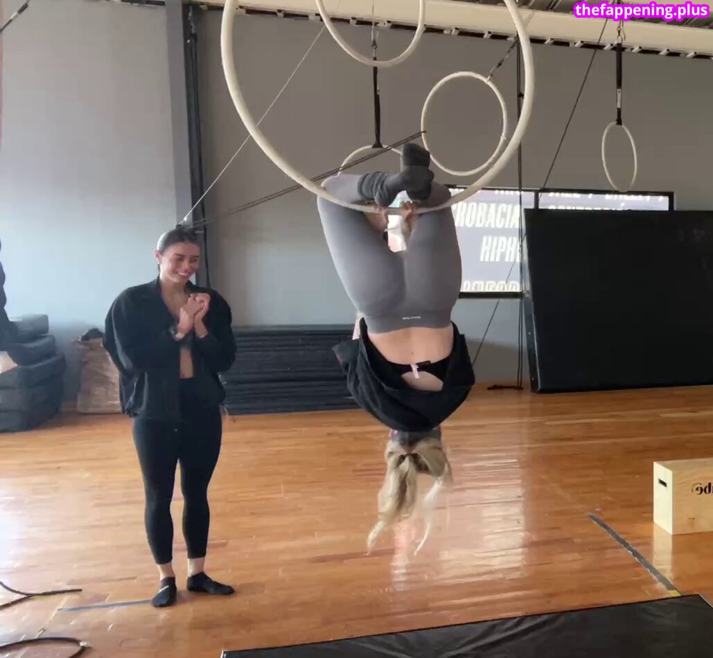 Sylvee / Sylveey / Sylveemhm