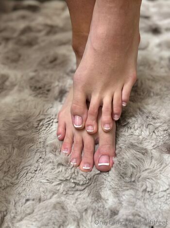 Tall fit feet image