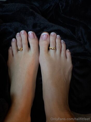 Tall fit feet image