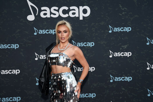Tallia storm page 3 image
