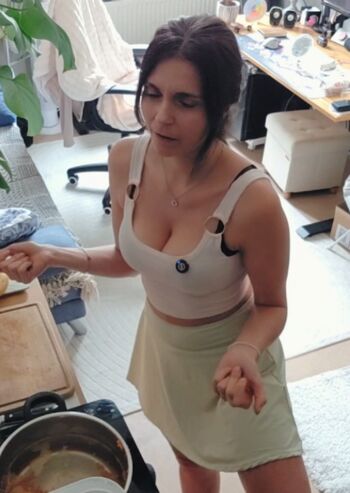 Tania derveaux page 14 image