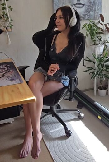 Tania derveaux page 3 image