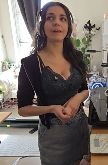 Tania derveaux page 3 image