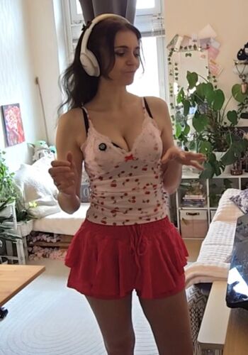 Tania derveaux page 2 image