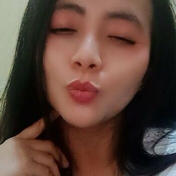 Tante yunita image