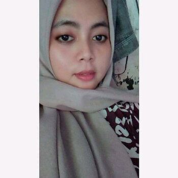 Tante yunita image