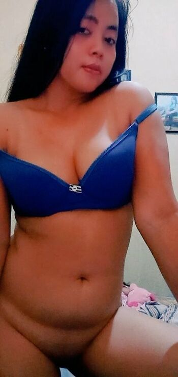 Tante yunita image