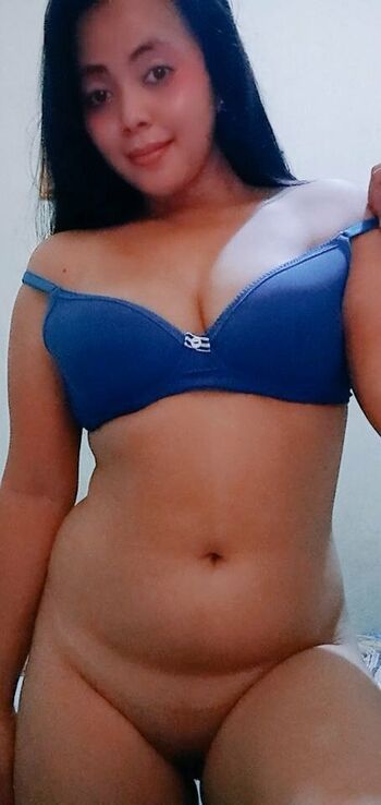 Tante yunita image
