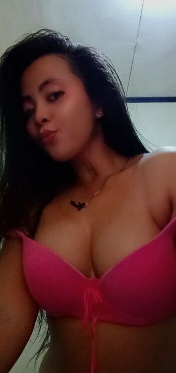 Tante yunita image