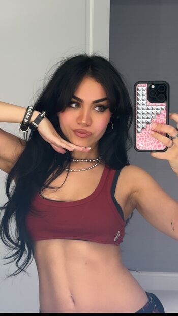 Tara yummy page 3 image