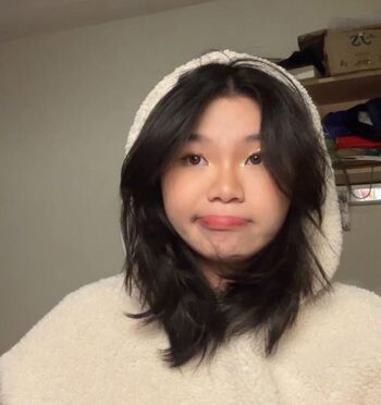 Tasya anggreini image