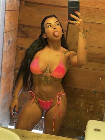 Tati kelly image