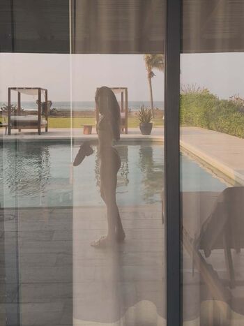 Tatiana flores image