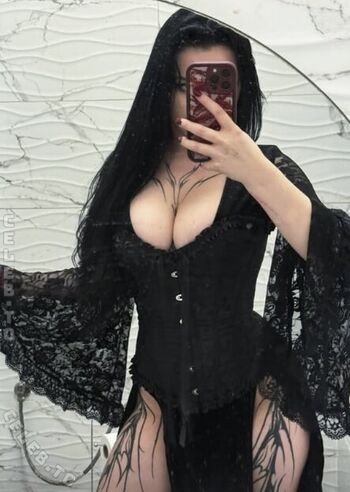 Tattedgirllia image