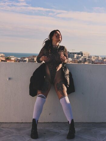 Tattoogirlalia 1 page 2 image