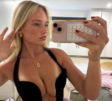 Tayah rennocks image
