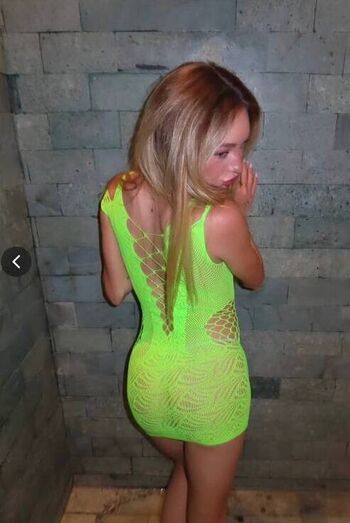 Taylor hudson 1 image