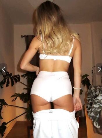 Taylor hudson 1 image