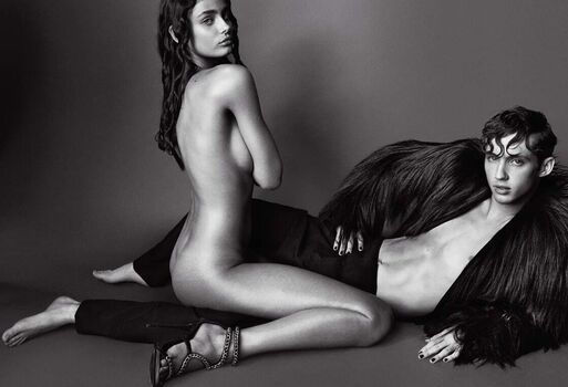 Taylor marie hill image