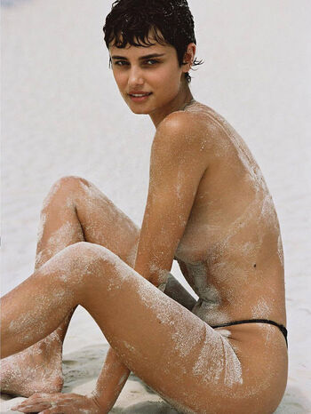 Taylor marie hill image