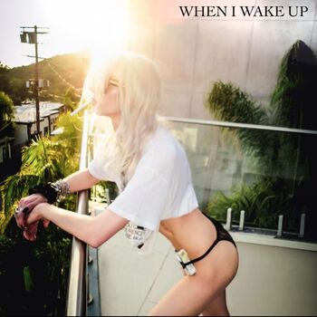 Taylor momsen 1 page 2 image