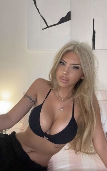 Taylor peach xo 1 image