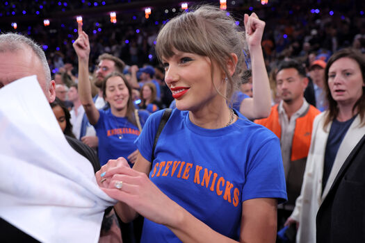Taylor swift 1 page 7 image