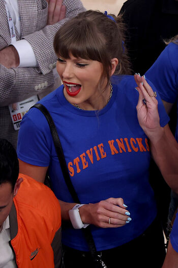 Taylor swift 1 page 4 image