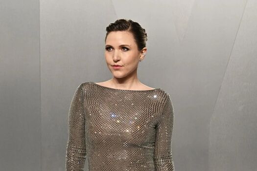 Taylor tomlinson image