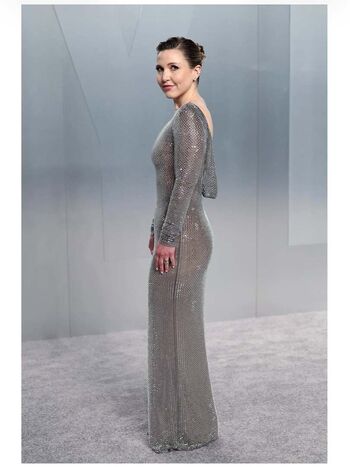 Taylor tomlinson image