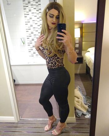 Tayrosiee image